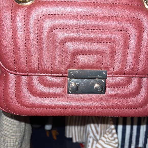 TRENDY!! - Picture 3 of 3